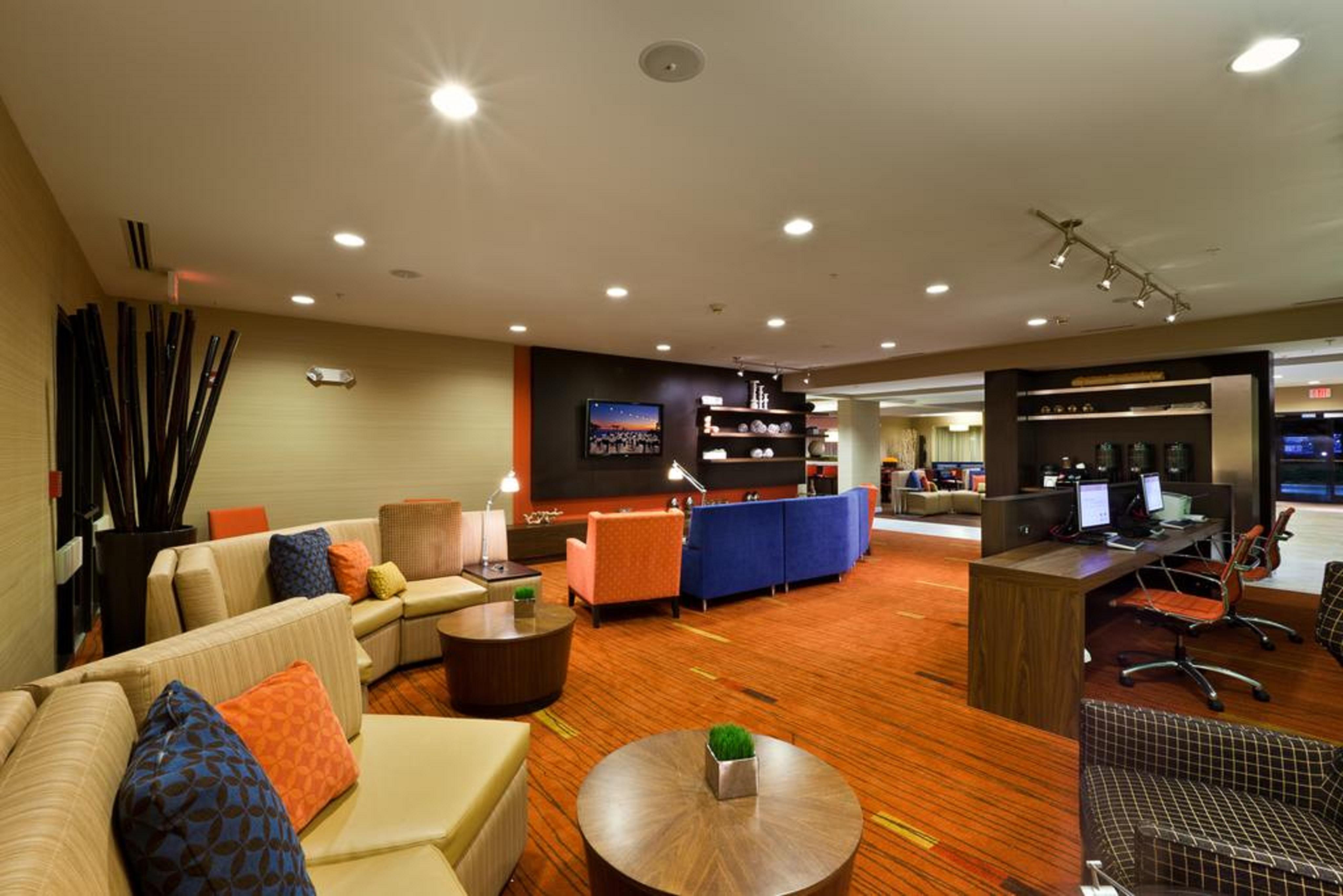 Courtyard Baton Rouge South Hotell Exteriör bild