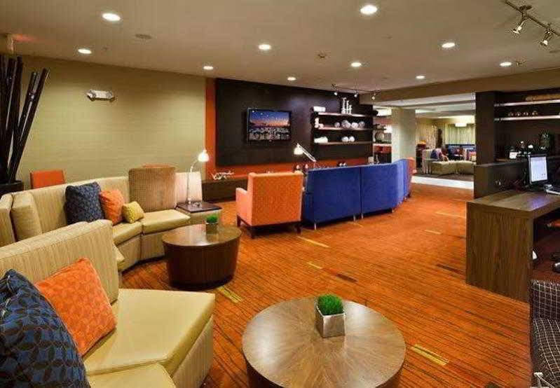 Courtyard Baton Rouge South Hotell Exteriör bild